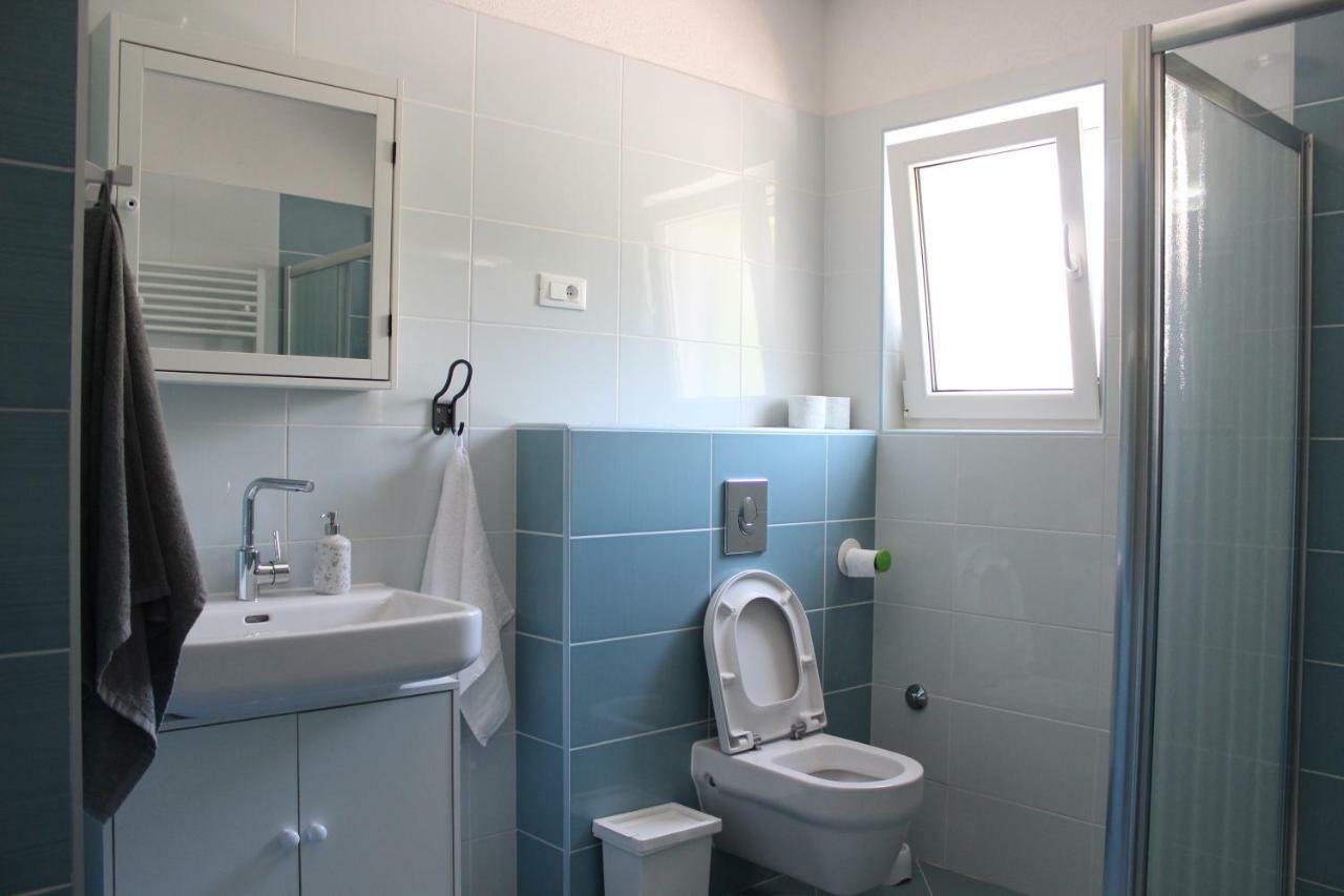 Apartment Luce Трогир Екстериор снимка