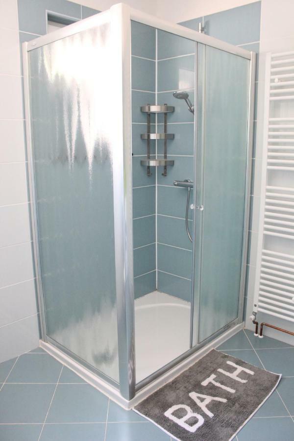 Apartment Luce Трогир Екстериор снимка