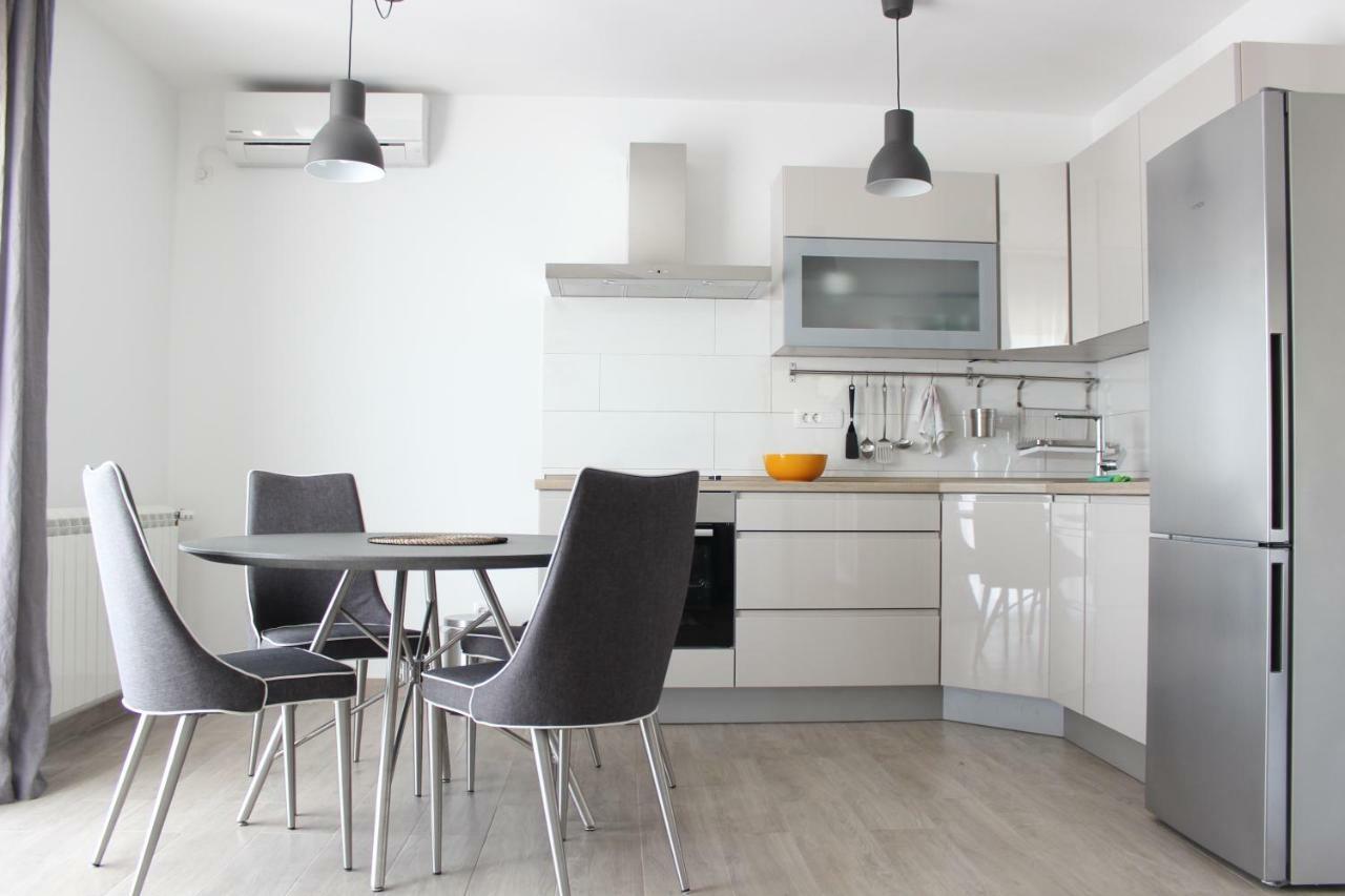 Apartment Luce Трогир Екстериор снимка